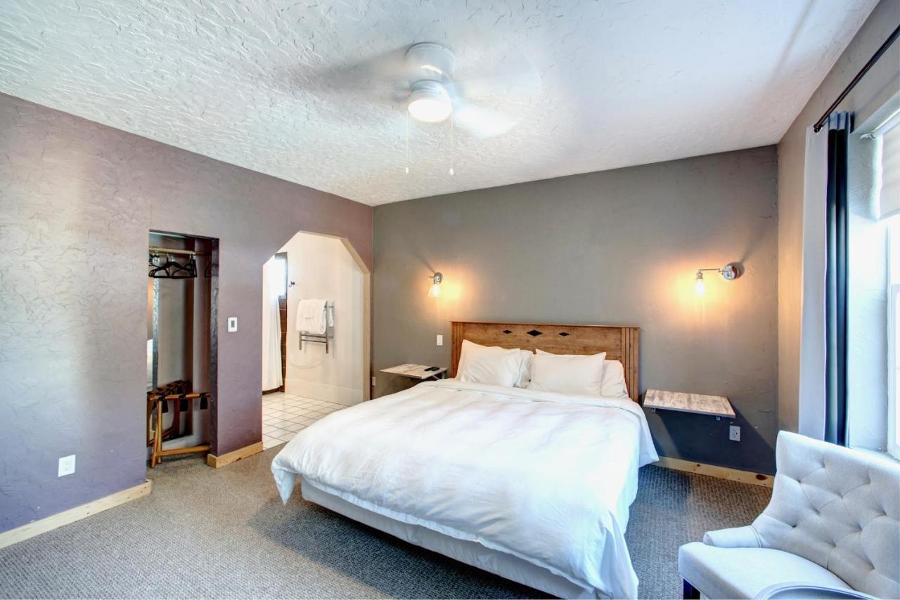Eagle'S Landing Lodge Custer Camera foto